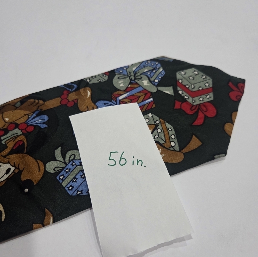 Disney Mickey and Minnie Christmas Tie - Picture 5 of 6